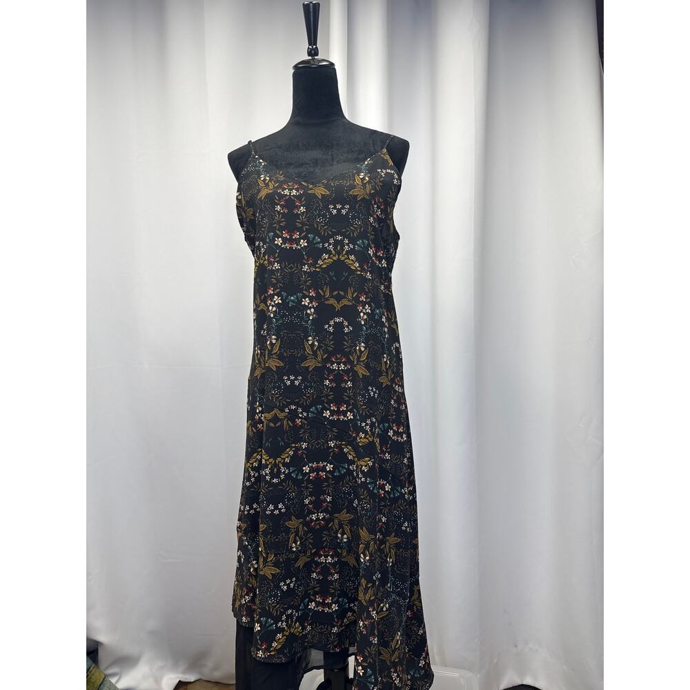 Floral sundress with sheer hemline size S
Ptp-18.5
Length- 42